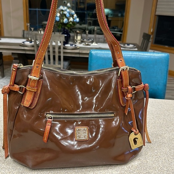 Dooney & Bourke Brown Patent Leather Large Handbag Bag - Picture 1 of 14